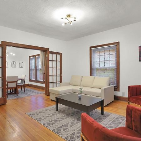 Comfy Apartment In Indianapolis Bagian luar foto