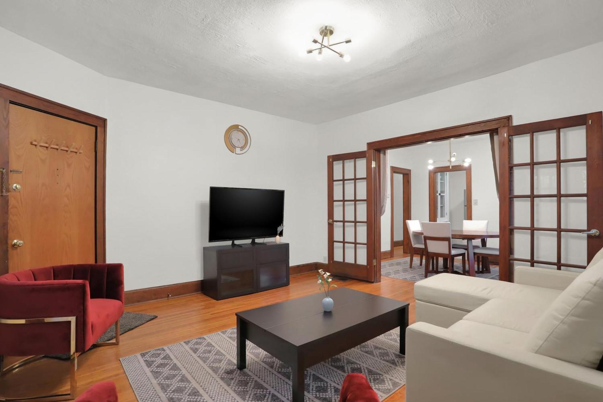 Comfy Apartment In Indianapolis Bagian luar foto